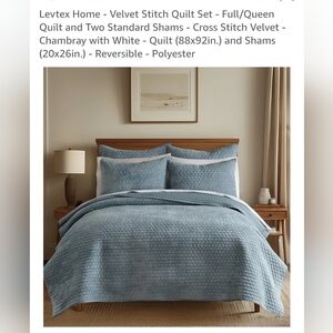 Levtex Chambray Velvet Quilt Set Full/Queen.  New.
